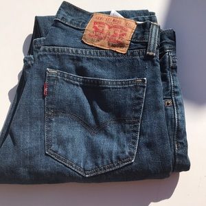 Levi 527 dark wash jean